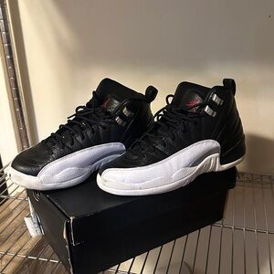 Nike Black and White Athletic Shoes